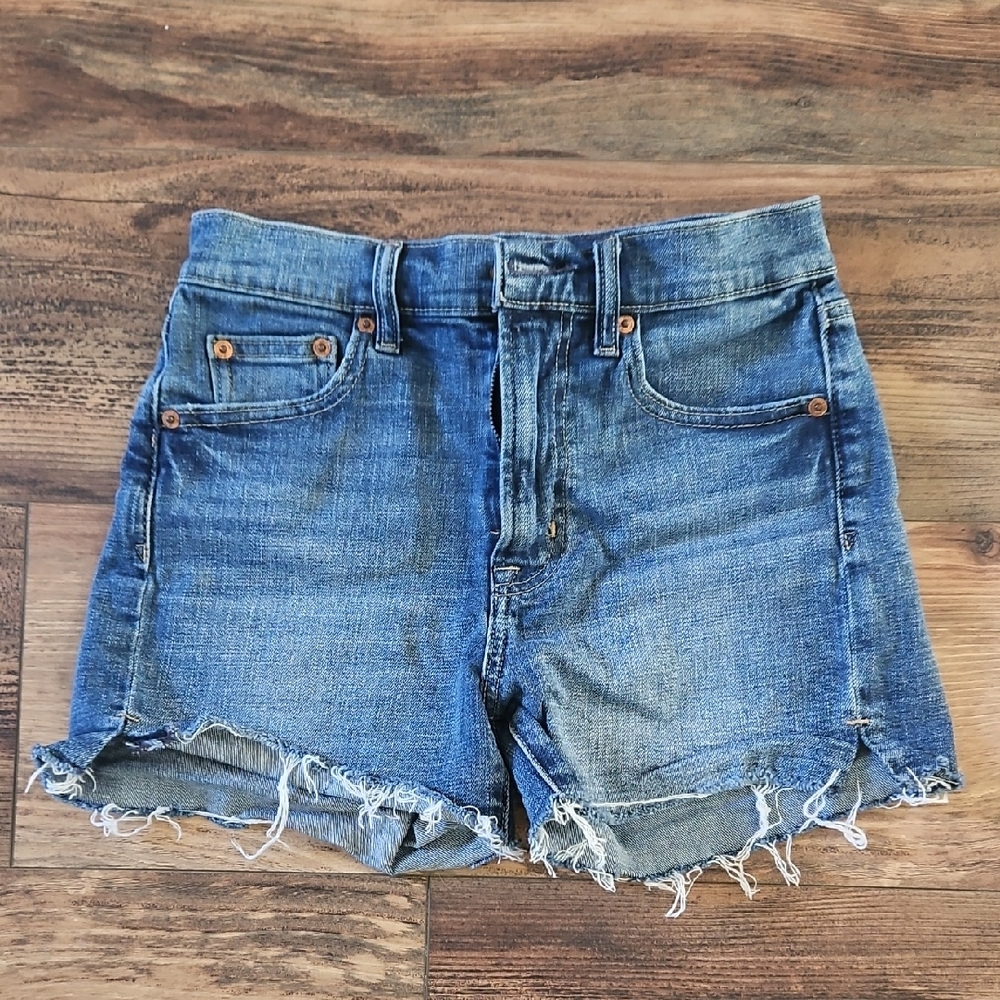 GAP Highrise Distressed Blue Jean Shorts- Size 26/2